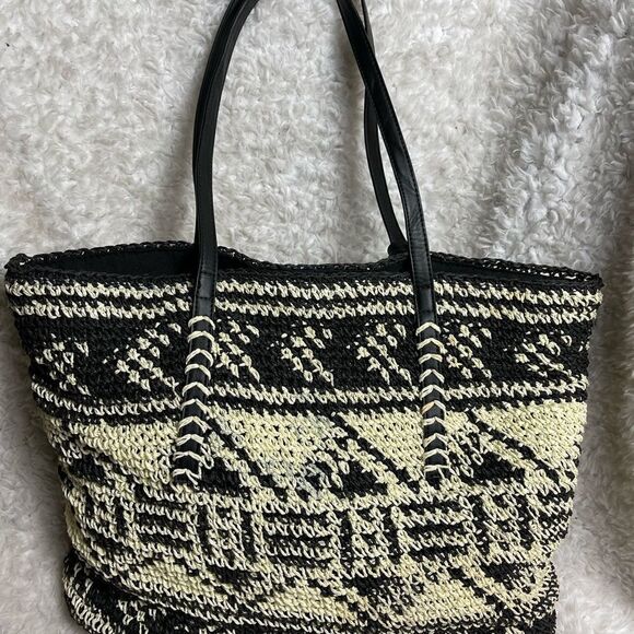Lucky Brand Woven Texture Boho Black & Ivory black Handle Tribal Large Tote Bag - Picture 7 of 13